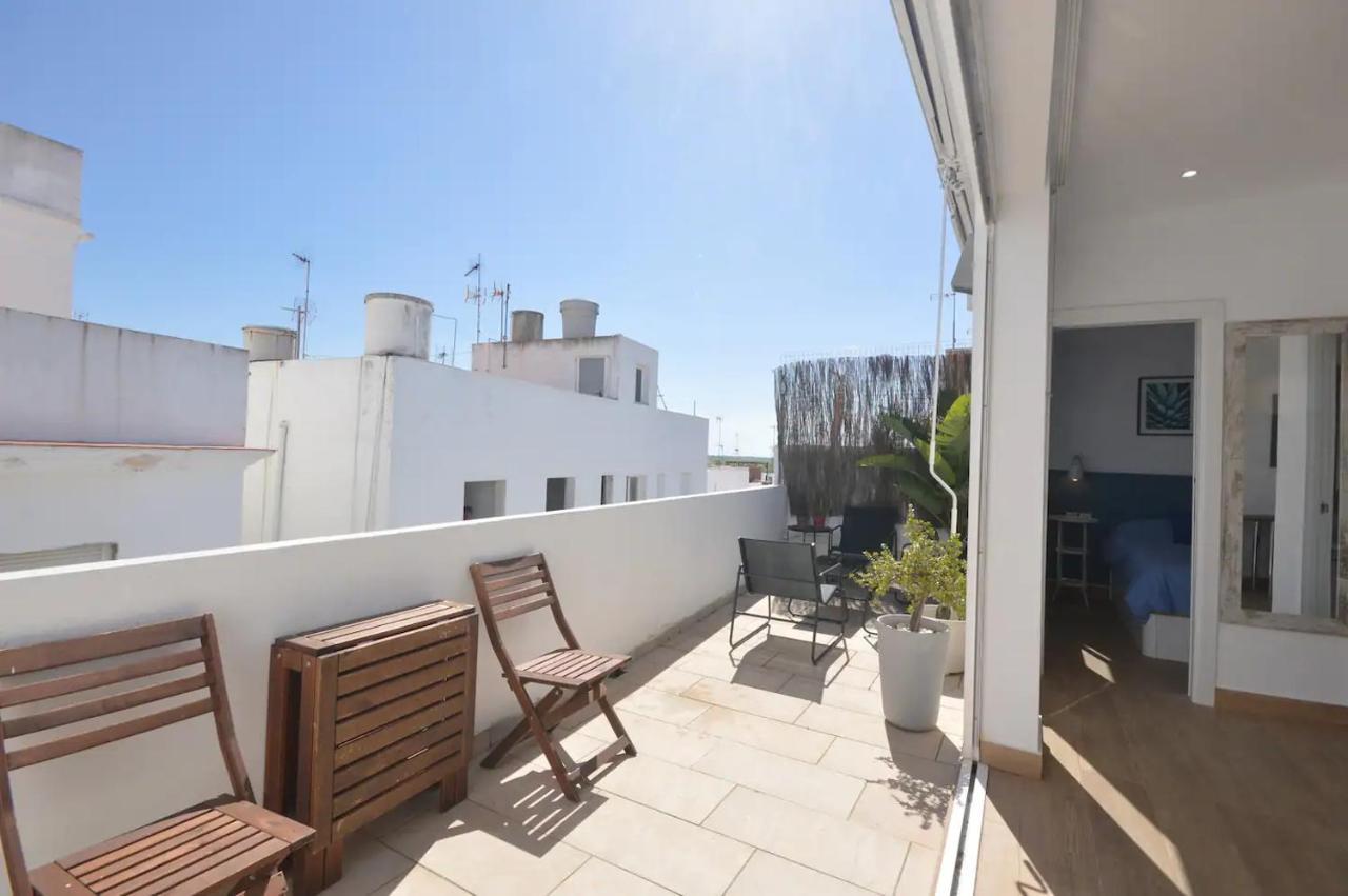 Apartamentos Alazul Jrj コニル・デ・ラ・フロンテラ エクステリア 写真