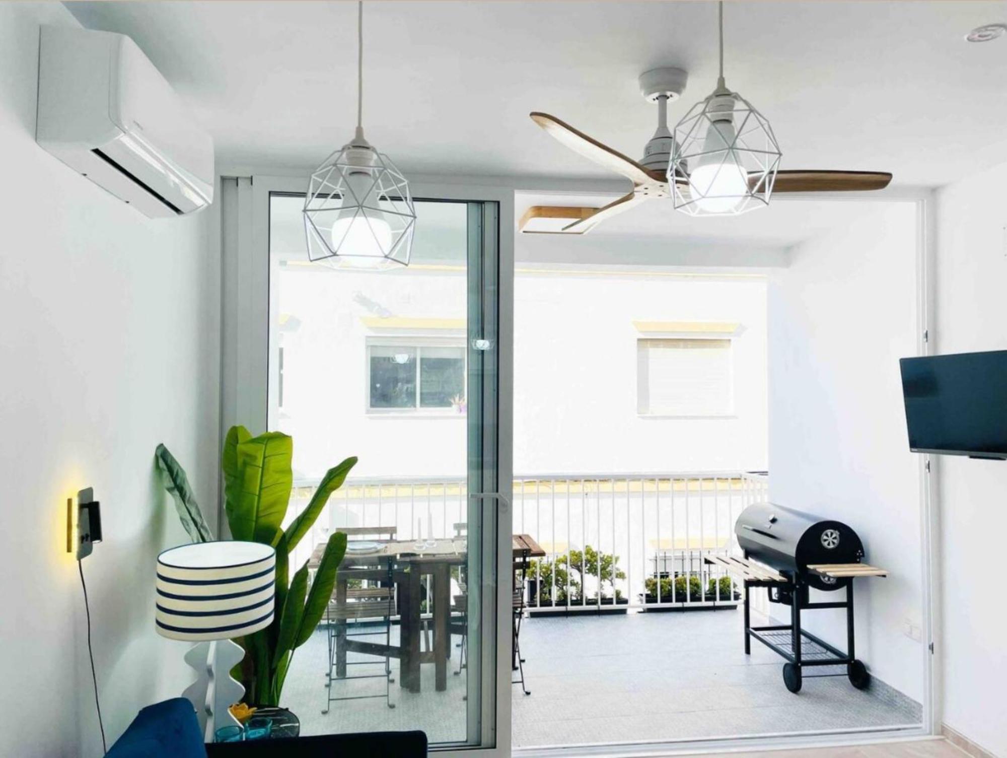 Apartamentos Alazul Jrj コニル・デ・ラ・フロンテラ エクステリア 写真